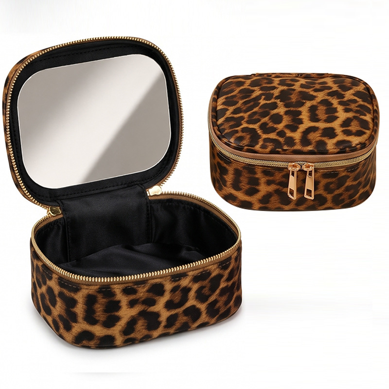 Nowa kosmetyczka z lustrem na  – Travel Accessories Toiletries recenzja i cena